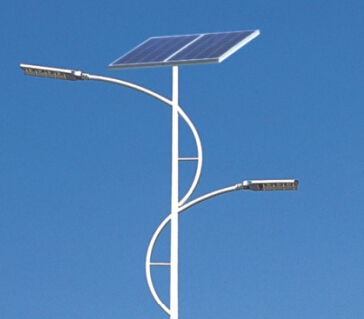 農(nóng)村都安裝太陽能LED路燈，可謂是一舉兩得